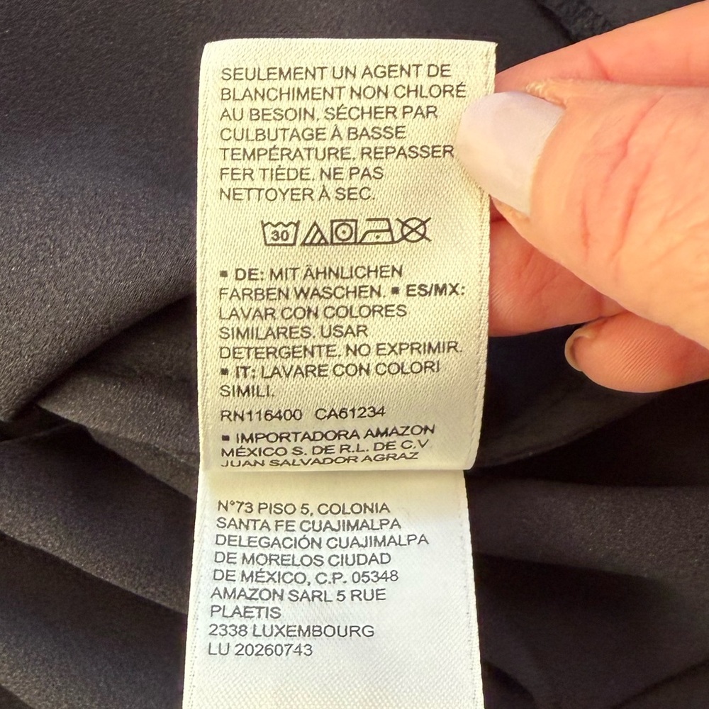 Lark & Ro Classic Black Blouse - Picture 10 of 10